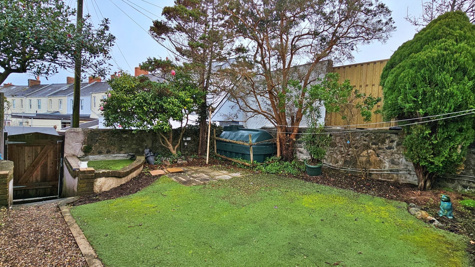 Claremont photo 20
