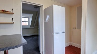 Flat 3, 2 Weighbridge House photo 3