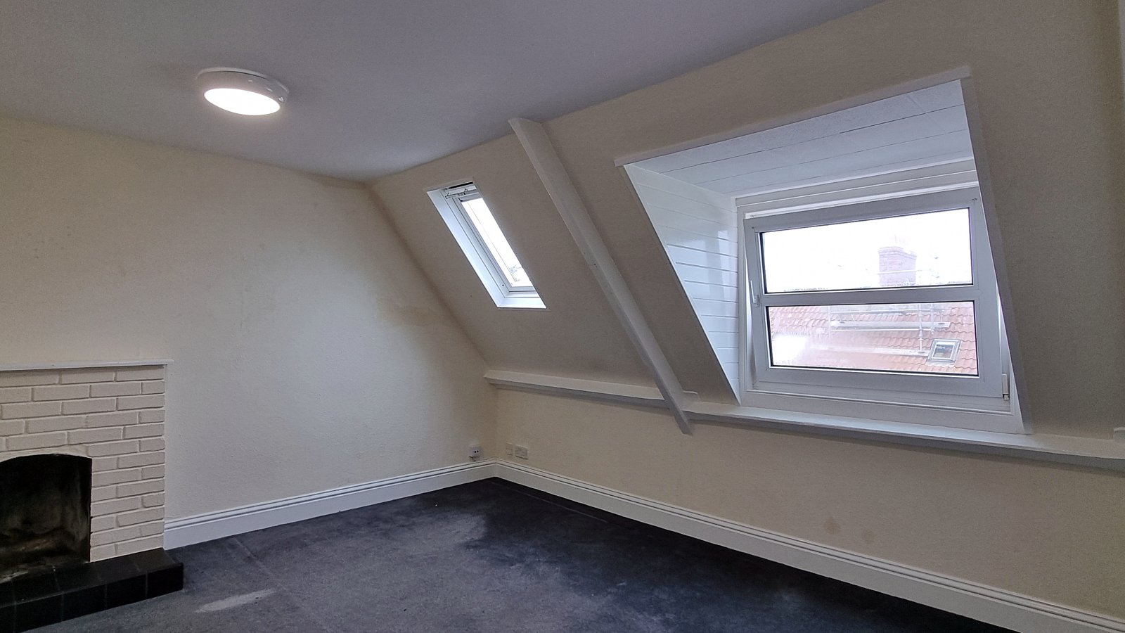 Flat 3, 2 Weighbridge House photo 4