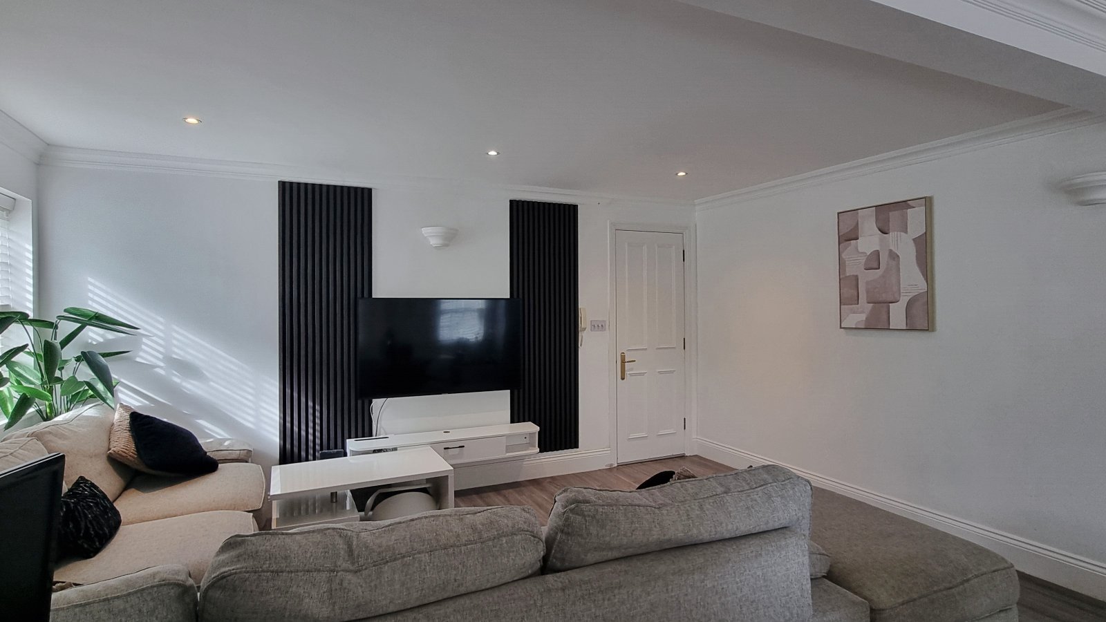 Apt 5, Pavilion House photo 3