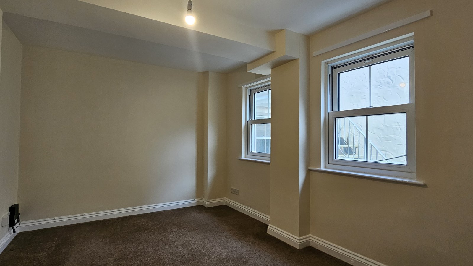 Flat 5 Weighbridge House photo 3