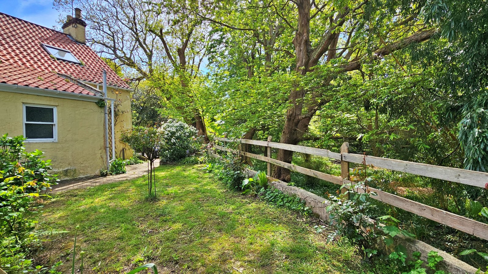 1 Havilland Cottages photo 15
