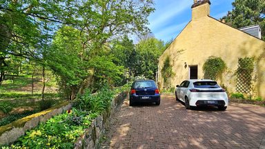 1 Havilland Cottages photo 3