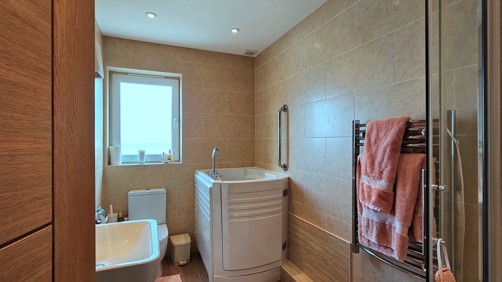 6, L'ancresse Lodge Apartments photo 8