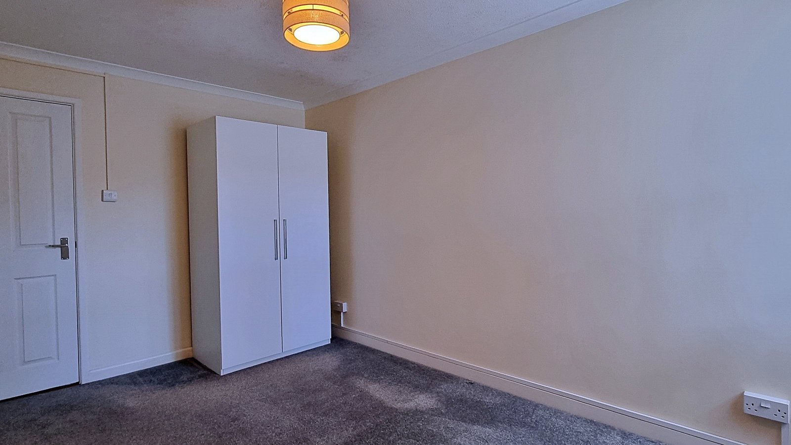 1 Mandeville Court photo 8