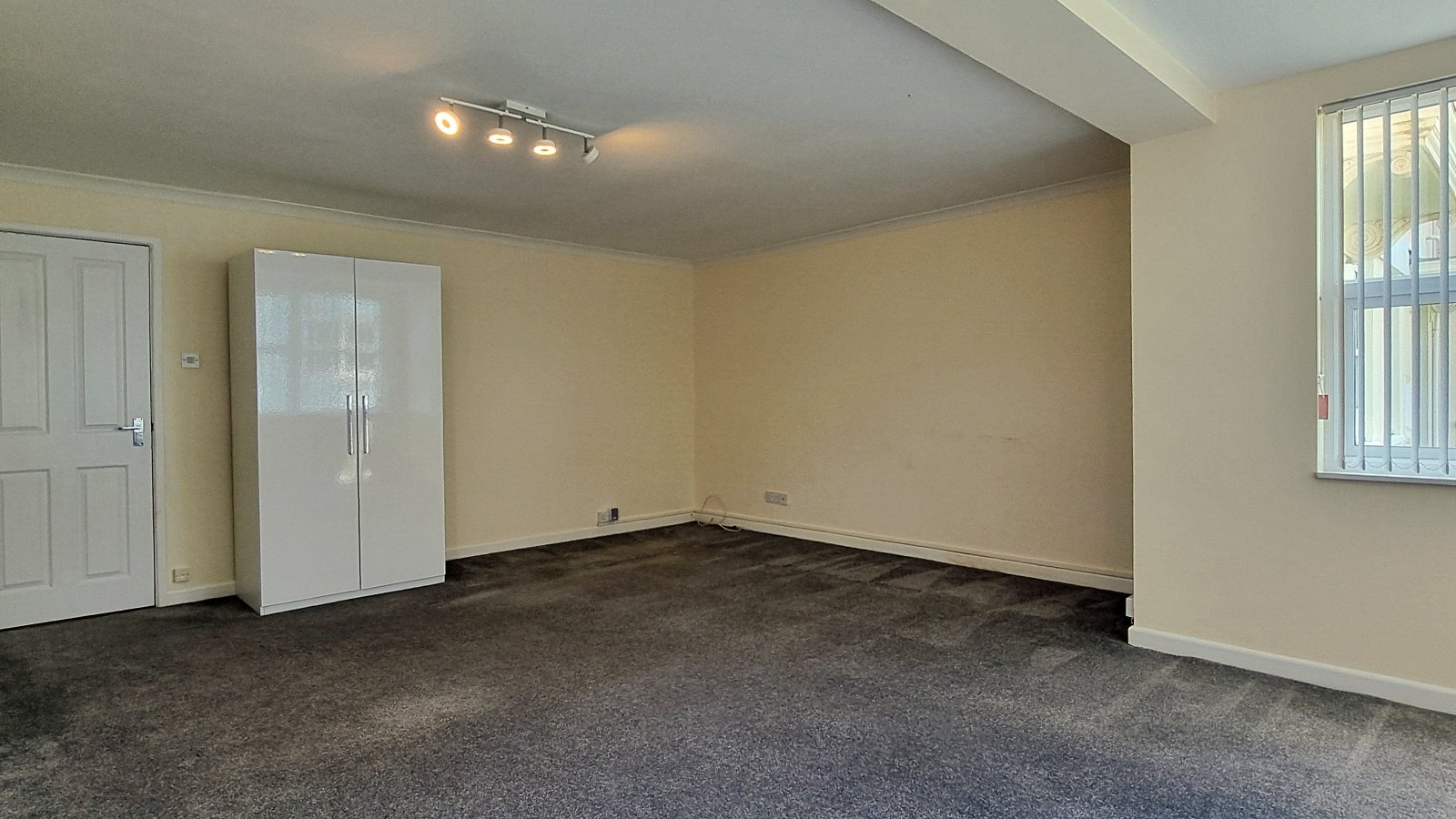 1 Mandeville Court photo 6