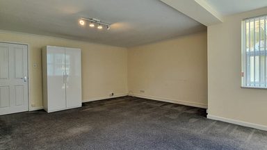 1 Mandeville Court photo 6