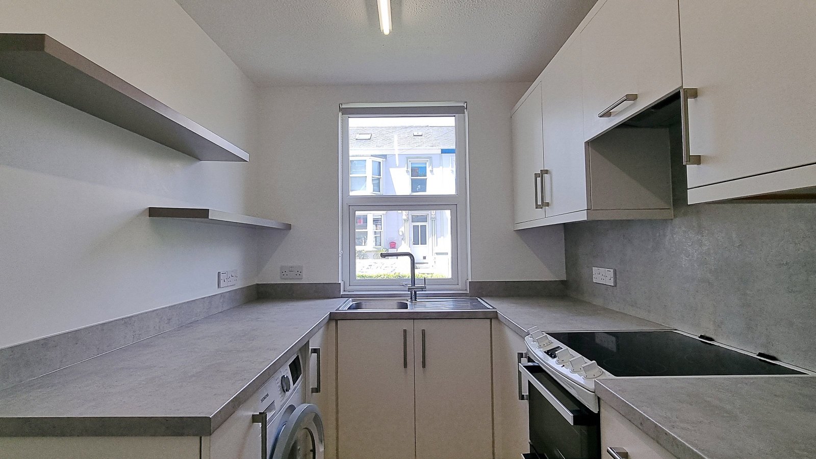 1 Mandeville Court photo 4