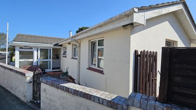 Hughbet photo 2