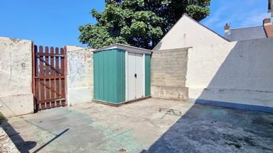 Hughbet photo 17