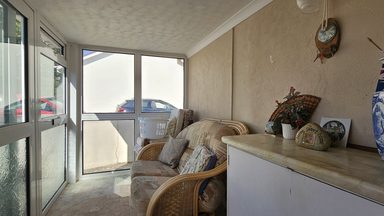 Hughbet photo 3