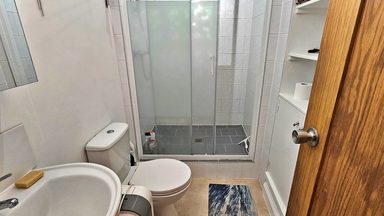 Flat 1, 24a, Pedvin Street photo 9