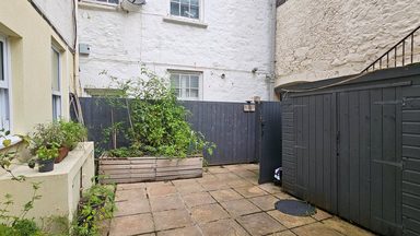 Flat 1, 24a, Pedvin Street photo 15