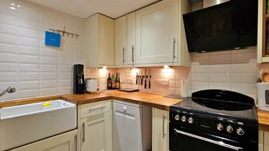 Flat 1, 24a, Pedvin Street photo 7