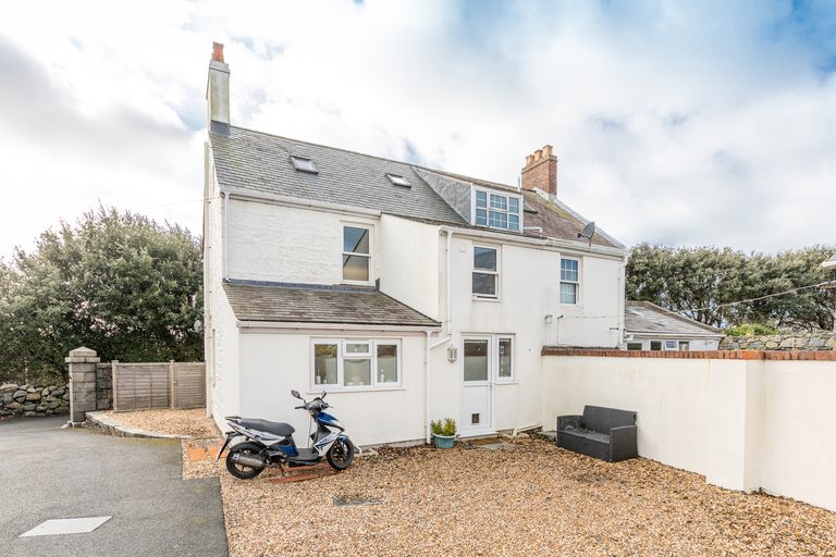 2, Grange Place photo 1