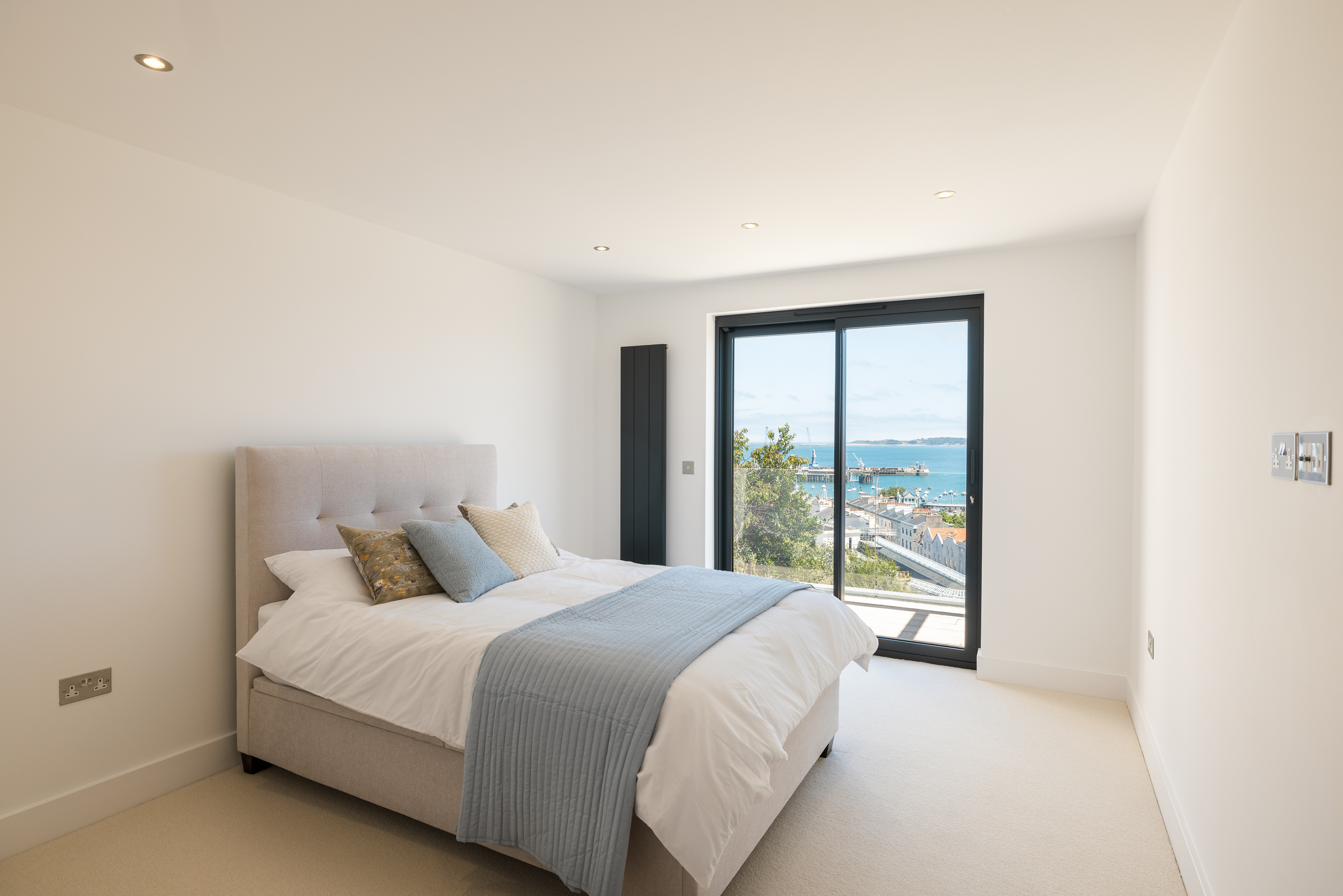 4, Clifton Crest photo 23