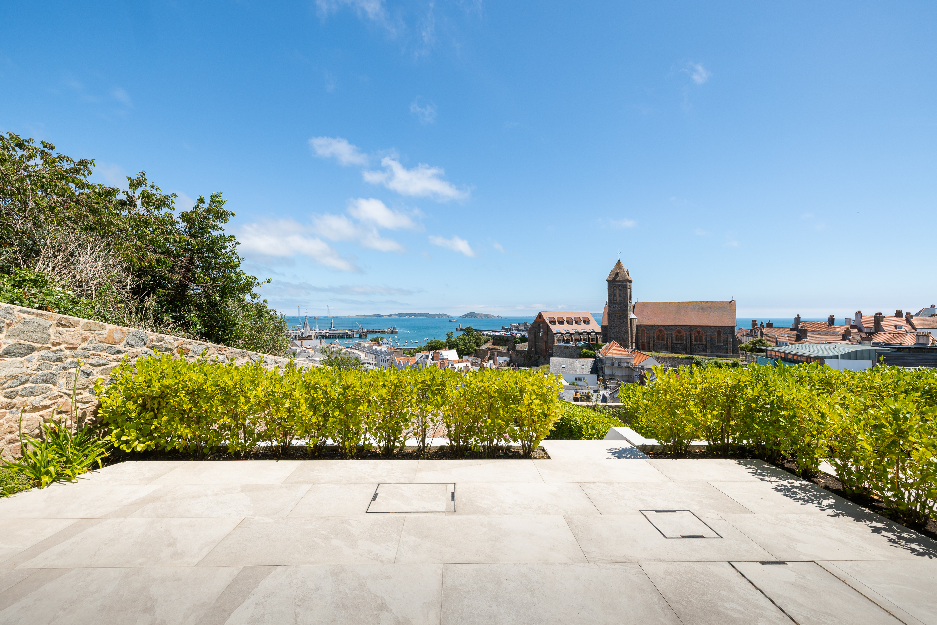 4, Clifton Crest photo 33