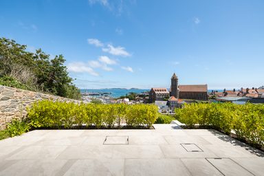 4, Clifton Crest photo 33
