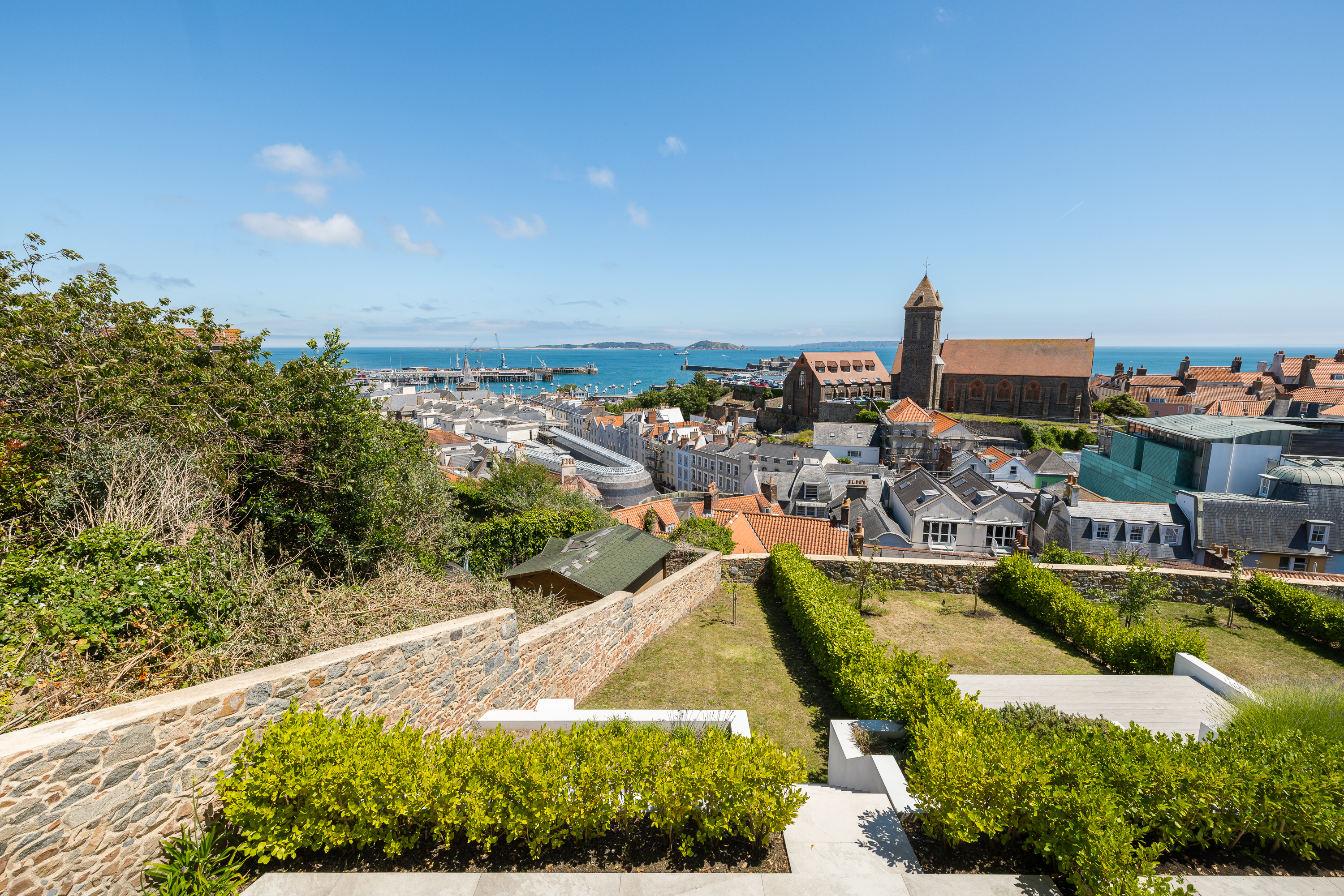 4, Clifton Crest photo 32