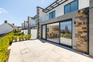 4, Clifton Crest photo 35