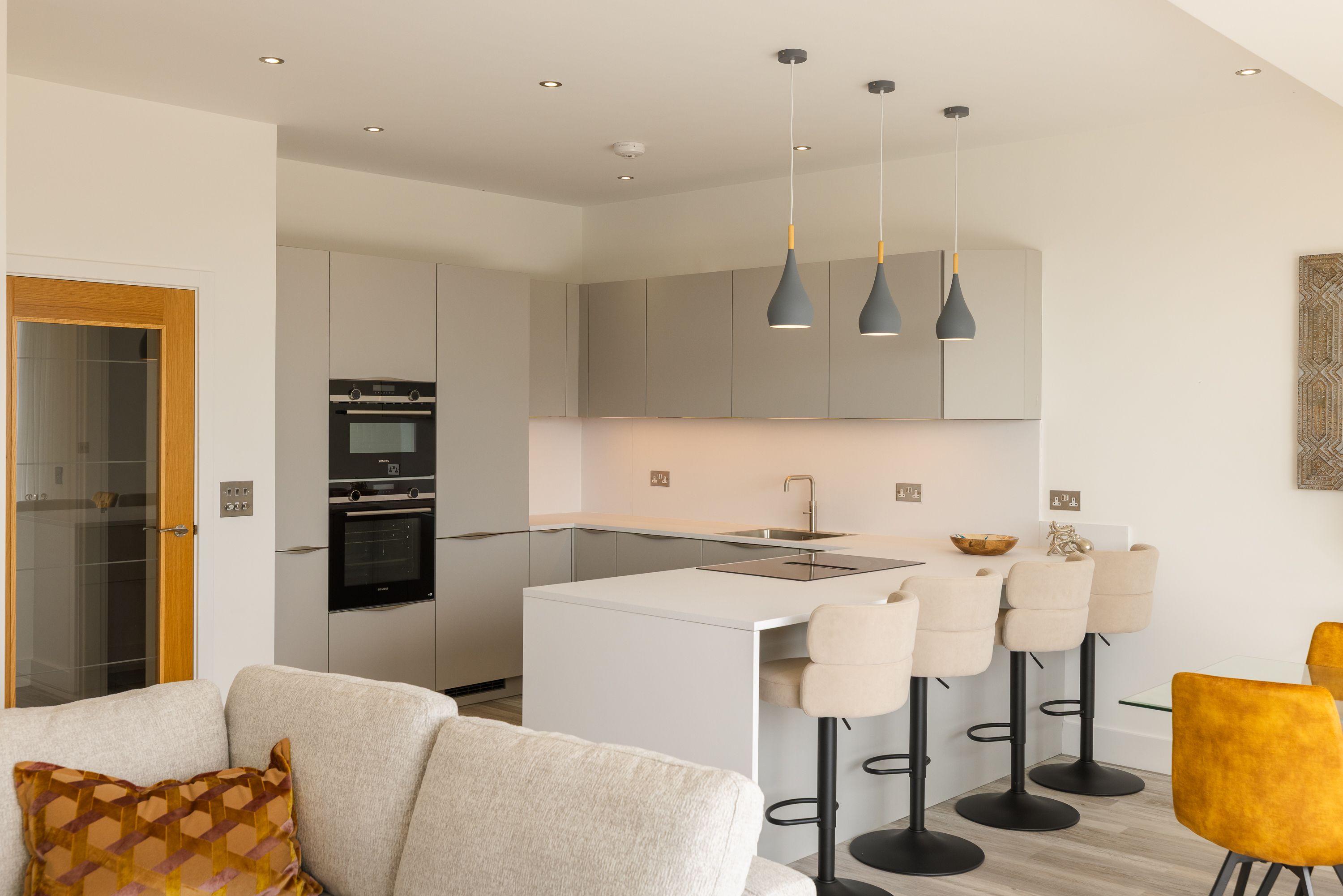 2, Clifton Crest photo 19
