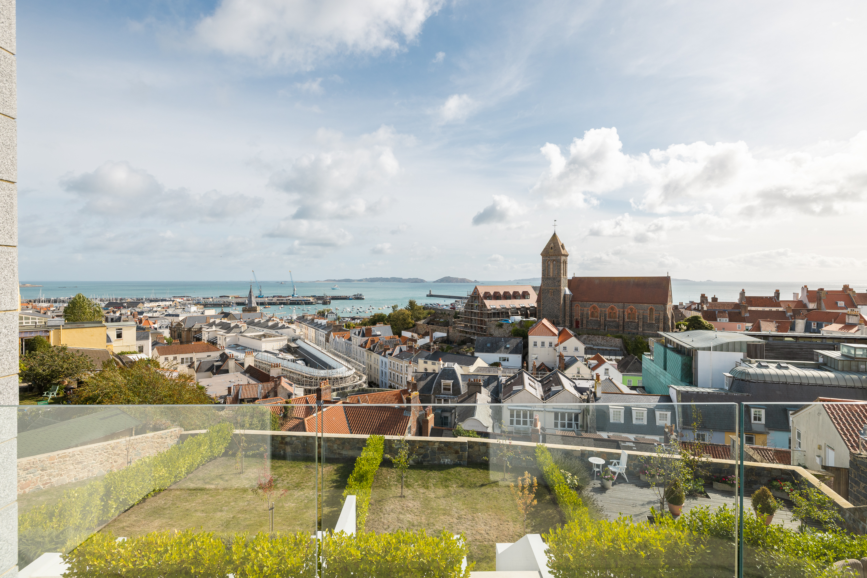 2, Clifton Crest photo 33