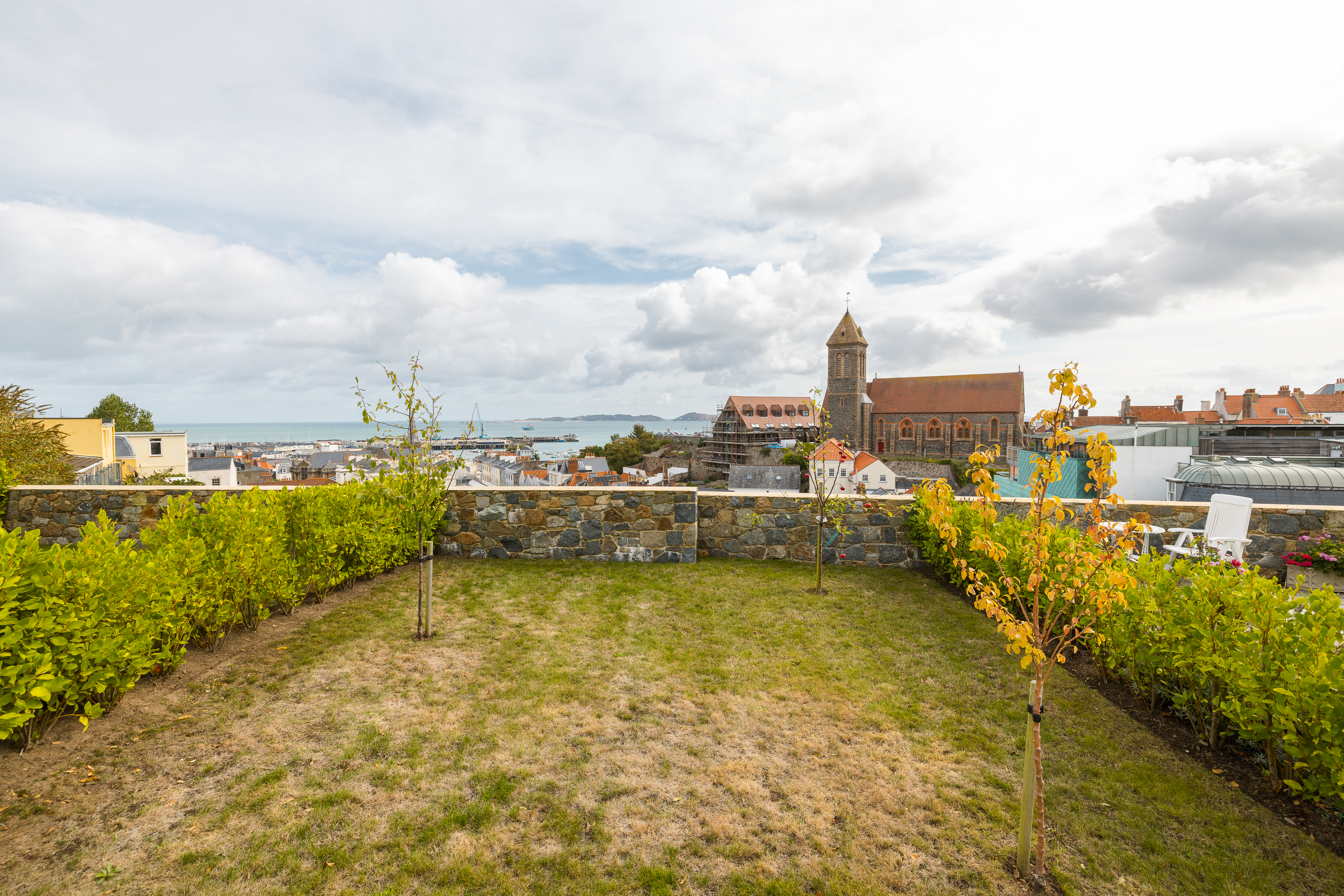 2, Clifton Crest photo 48