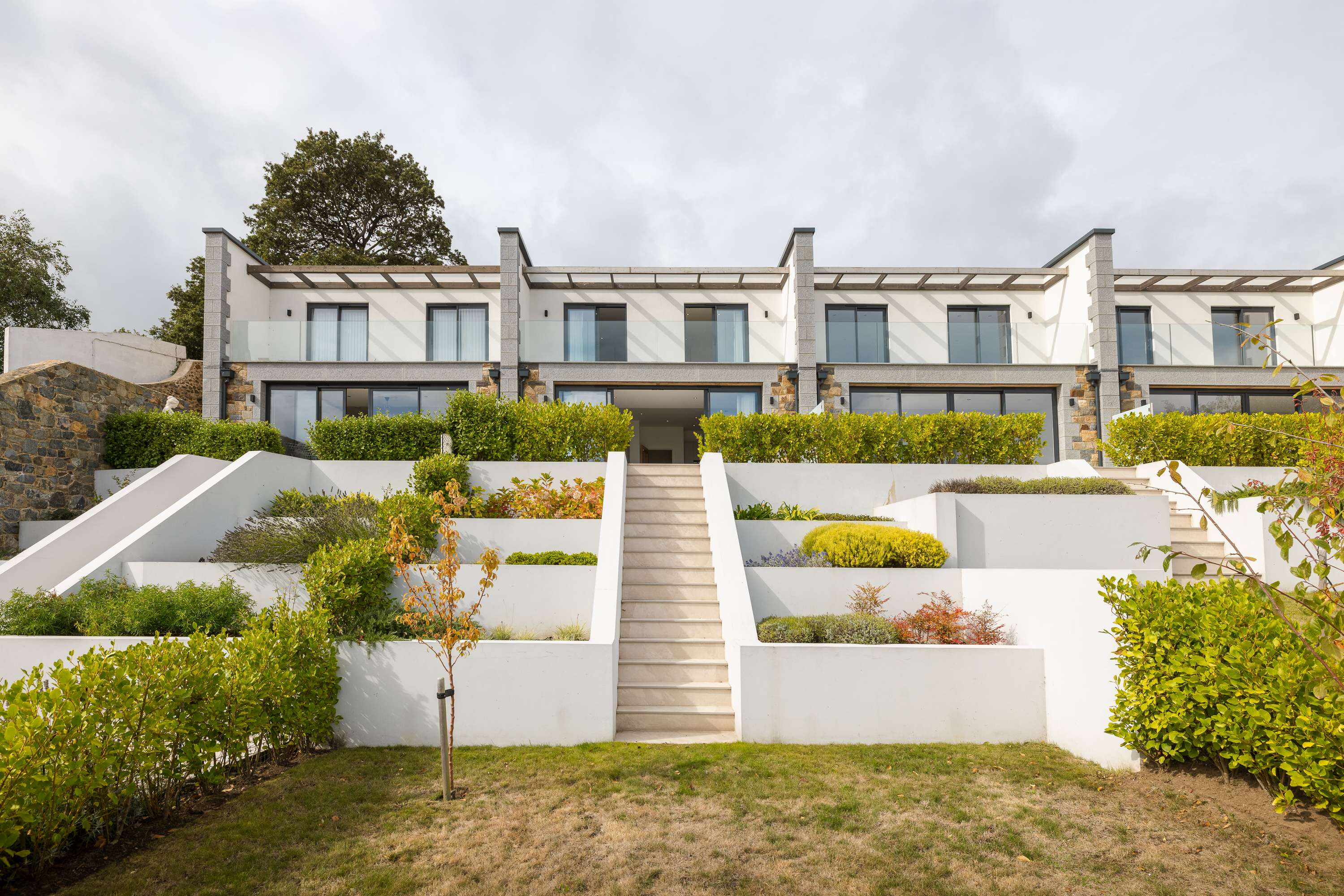 2, Clifton Crest photo 2