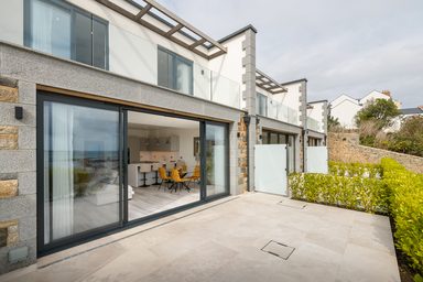 2, Clifton Crest photo 44