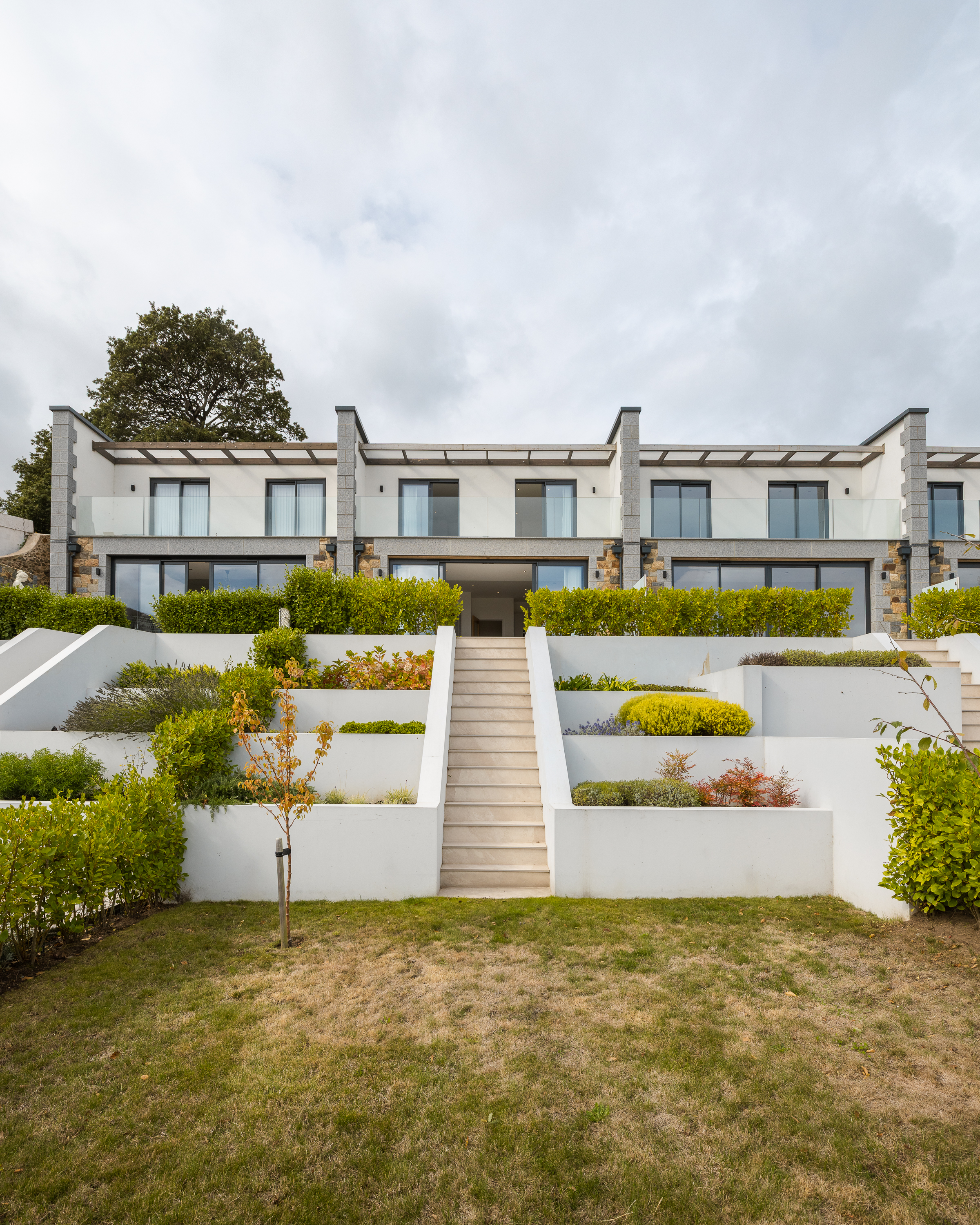 2, Clifton Crest photo 49