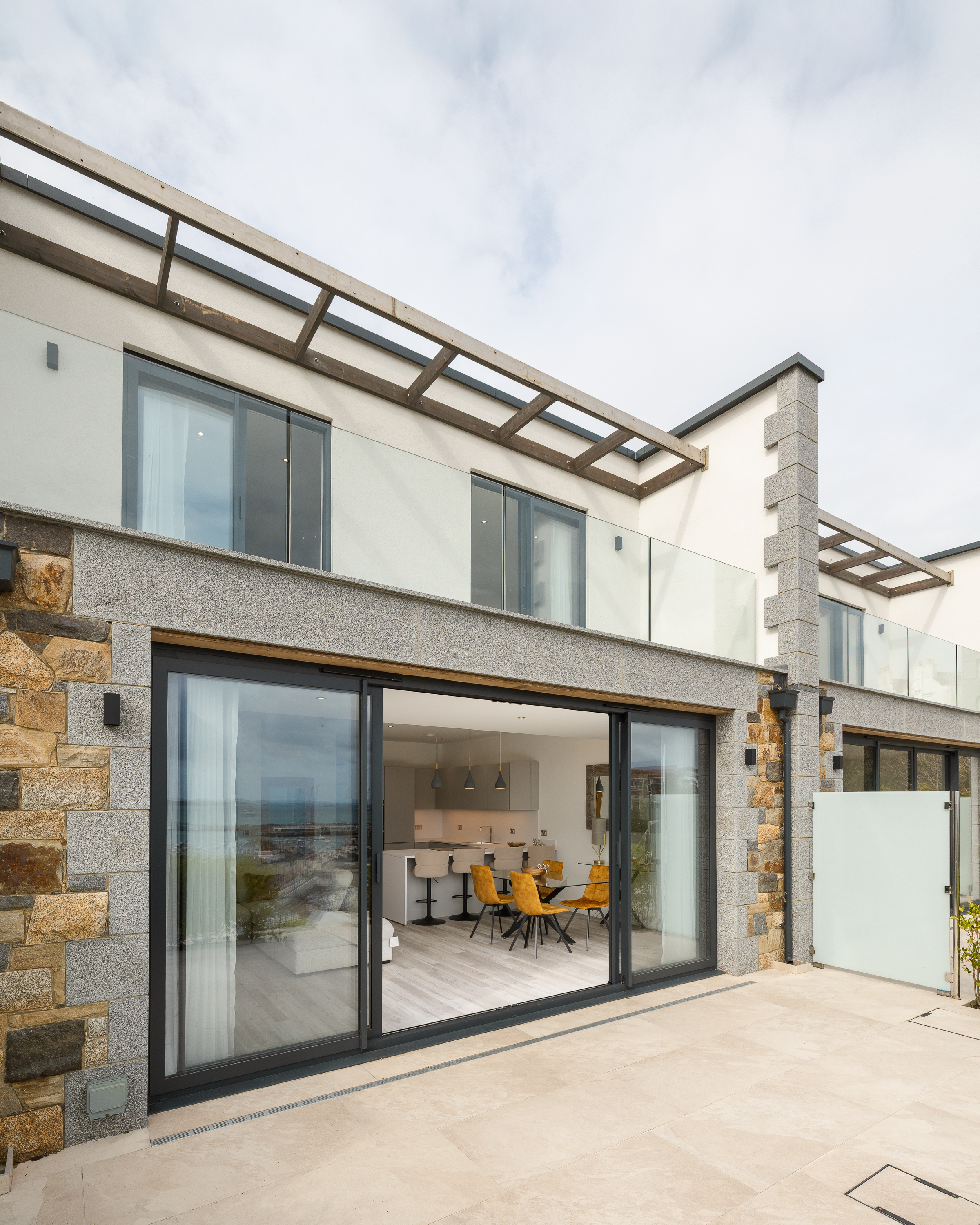 2, Clifton Crest photo 45