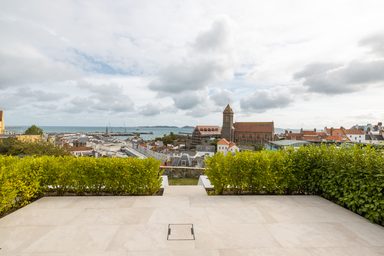 2, Clifton Crest photo 43