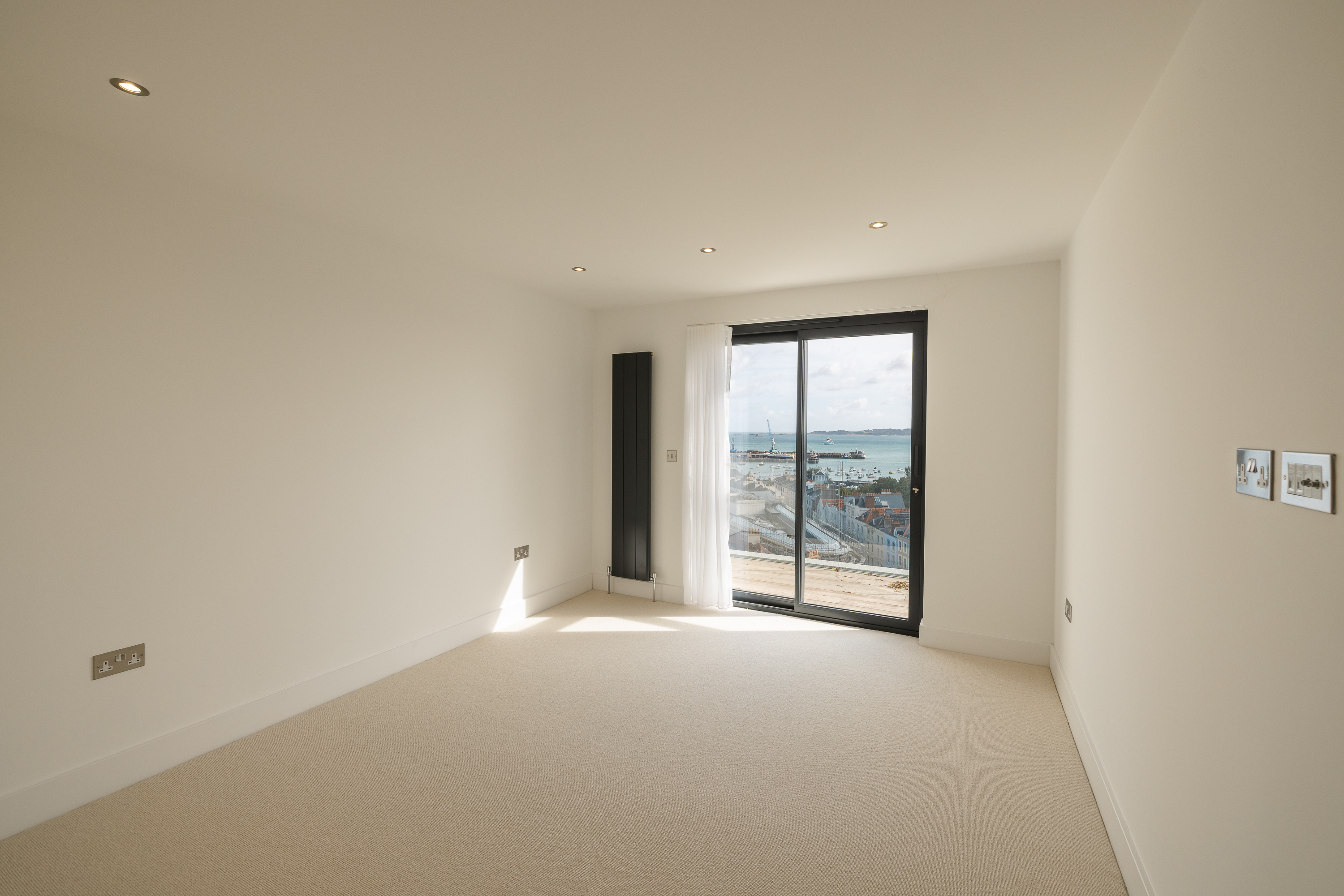 2, Clifton Crest photo 36
