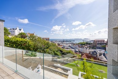 3, Clifton Crest photo 23