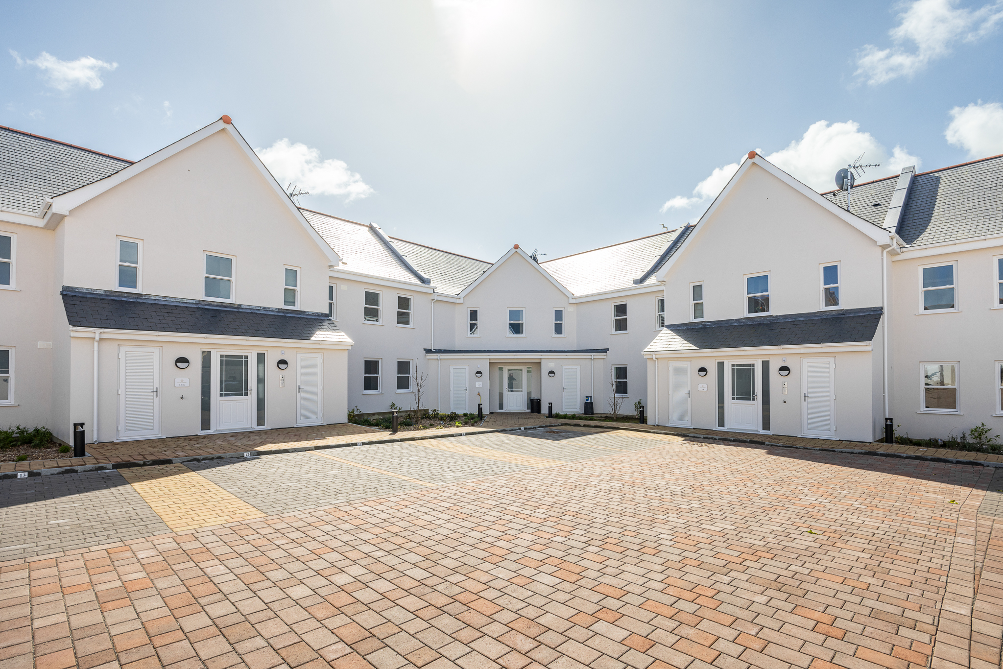 10, Braye Gardens photo 3