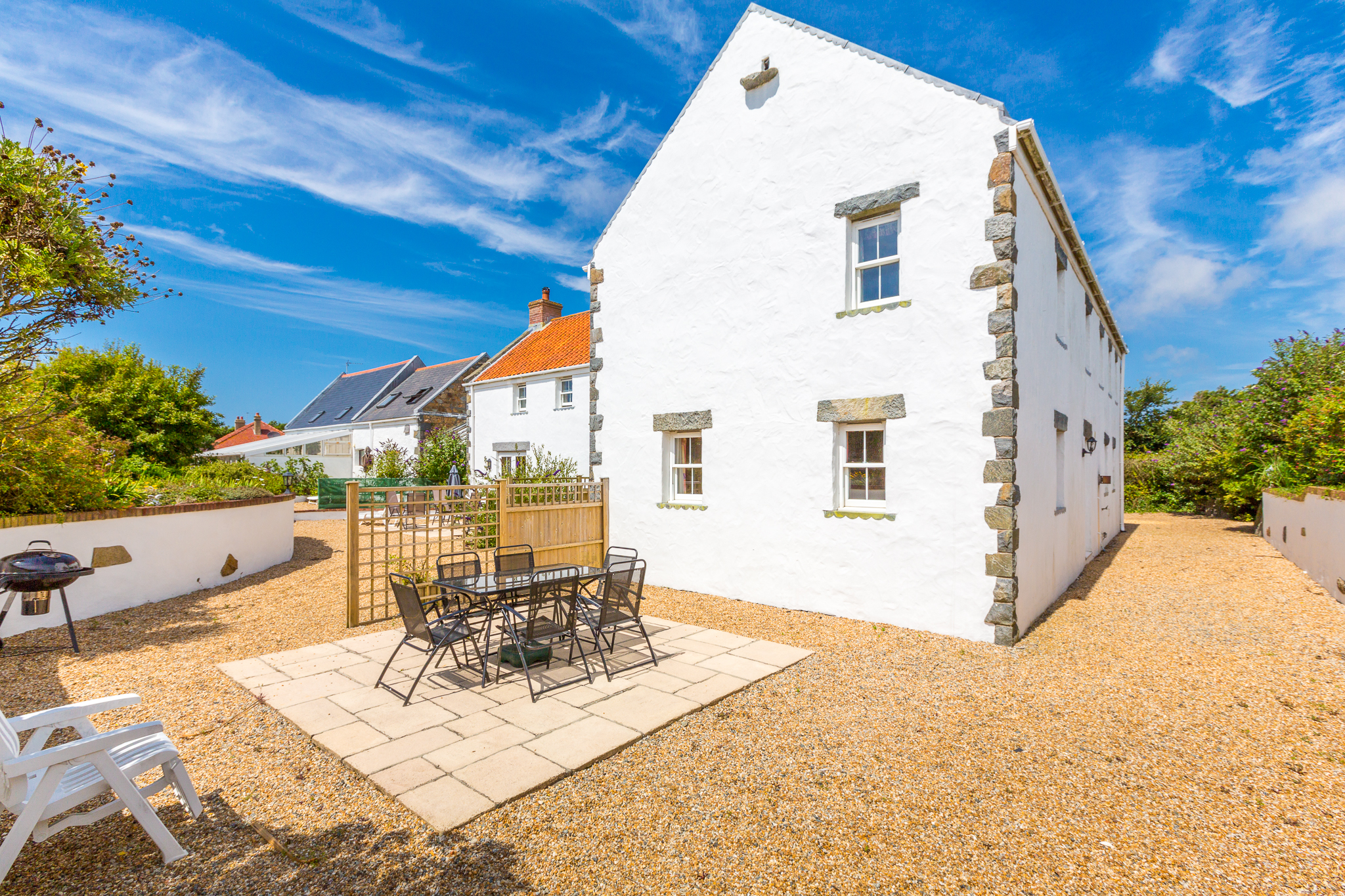 Le Faucon Cottage (Short Term Let) photo 19