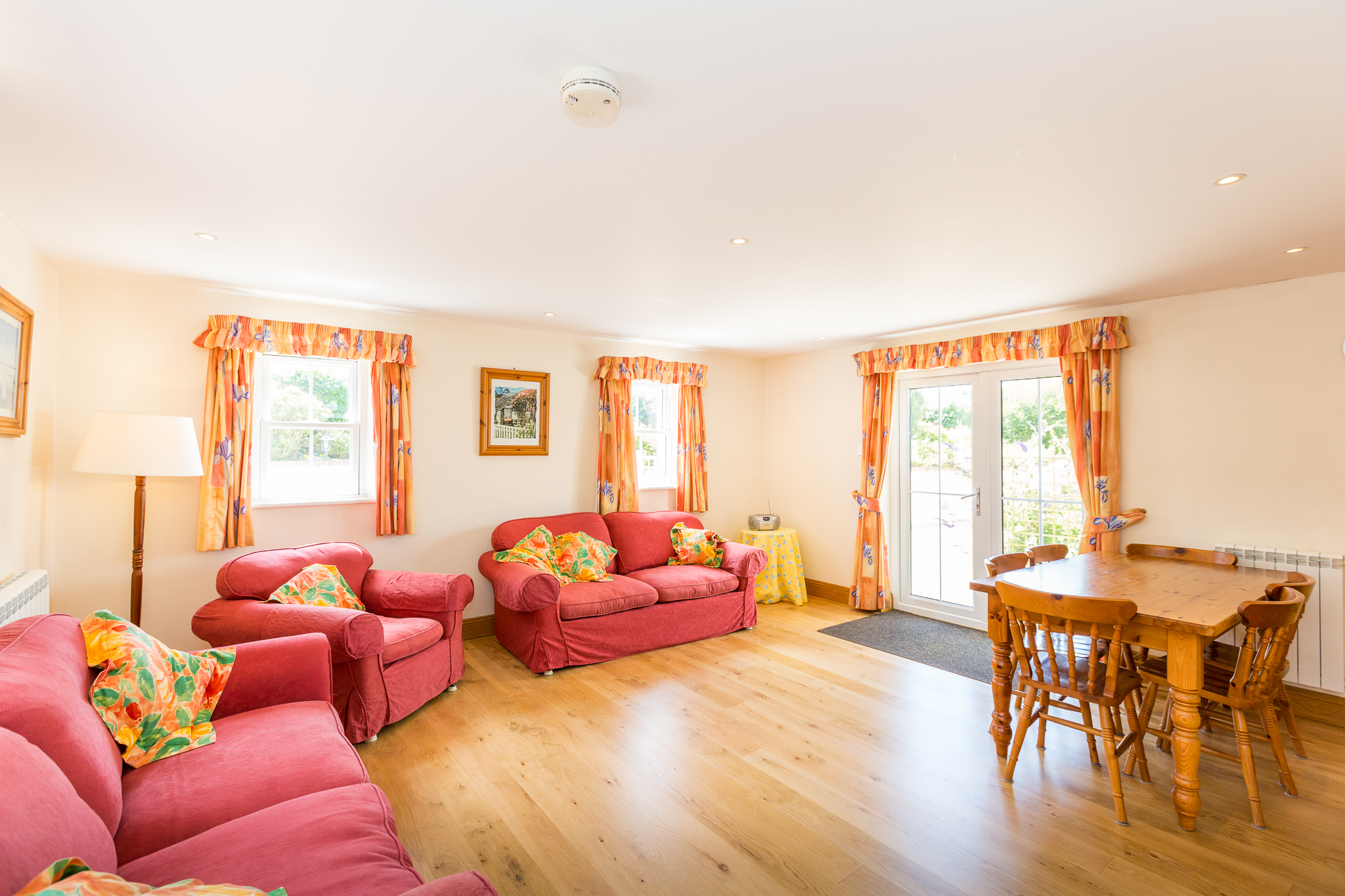Le Faucon Cottage (Short Term Let) photo 3