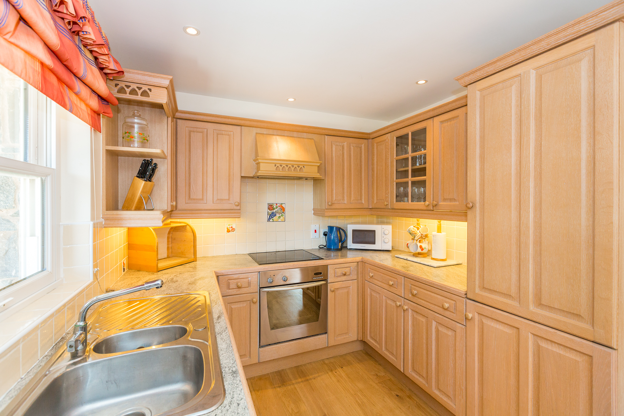 Le Faucon Cottage (Short Term Let) photo 7