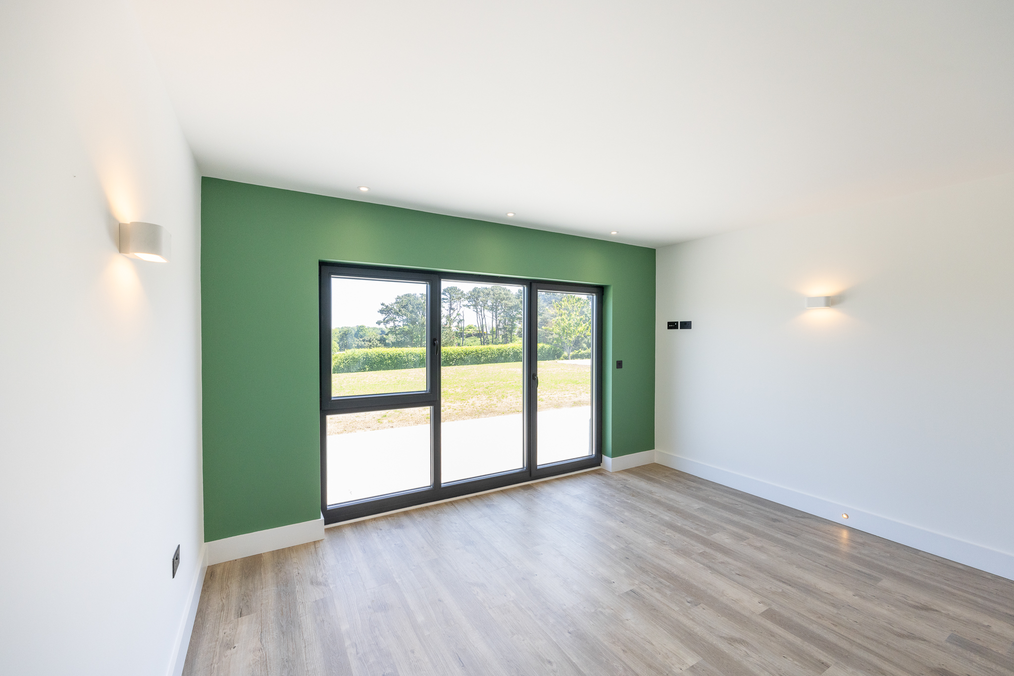 Stunning New House photo 64