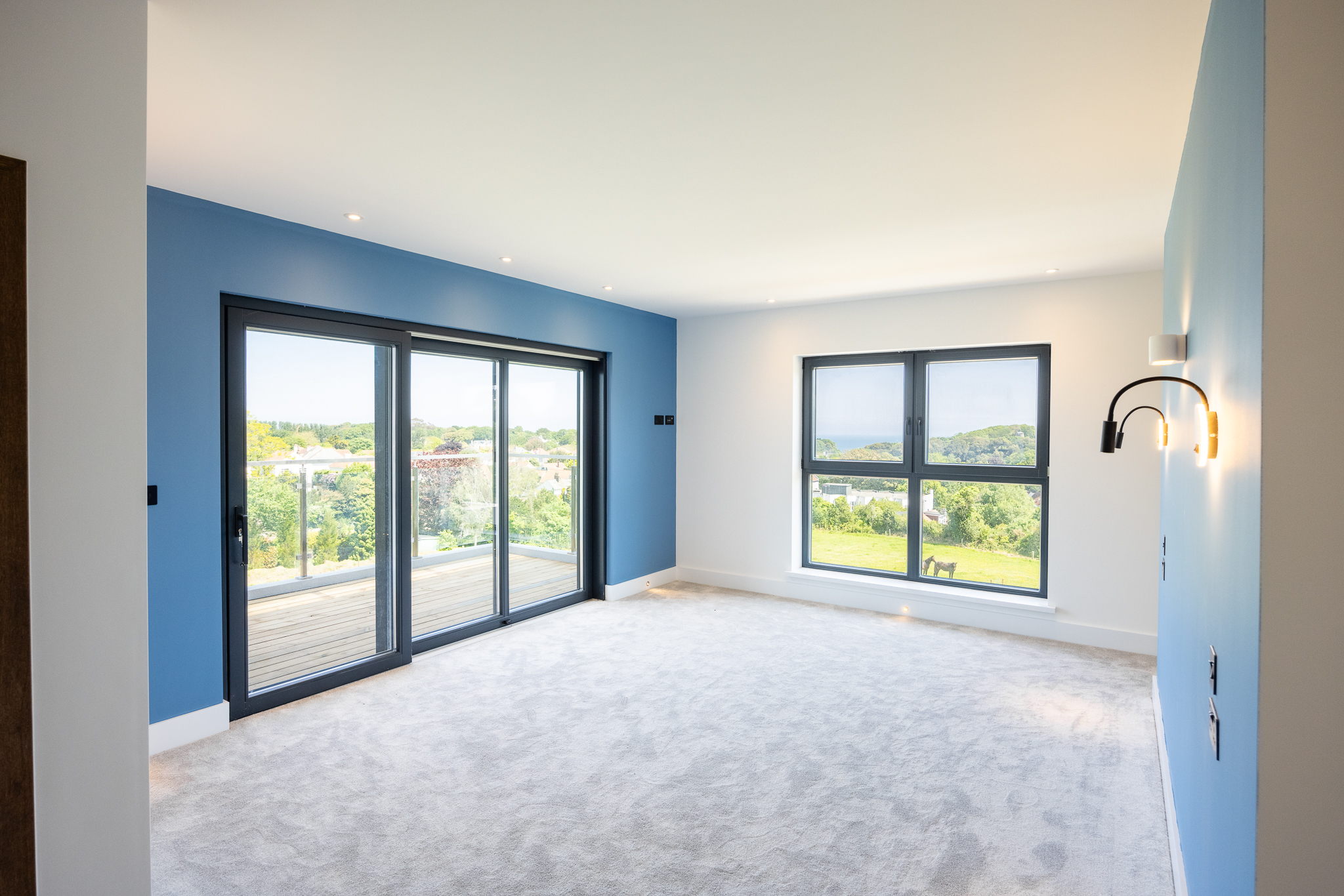 Stunning New House photo 31