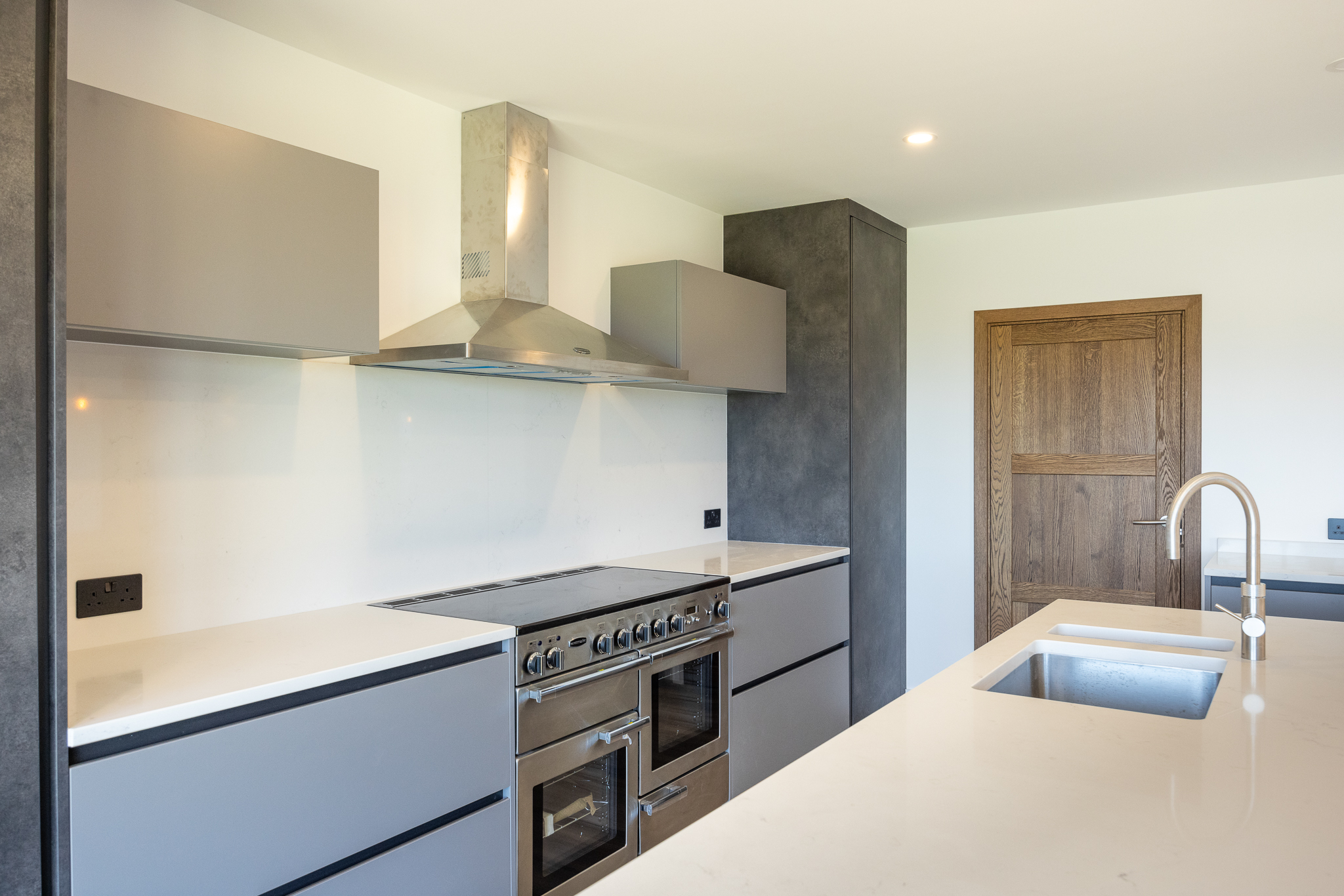 Stunning New House photo 21