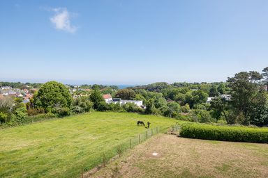 Stunning New House photo 36