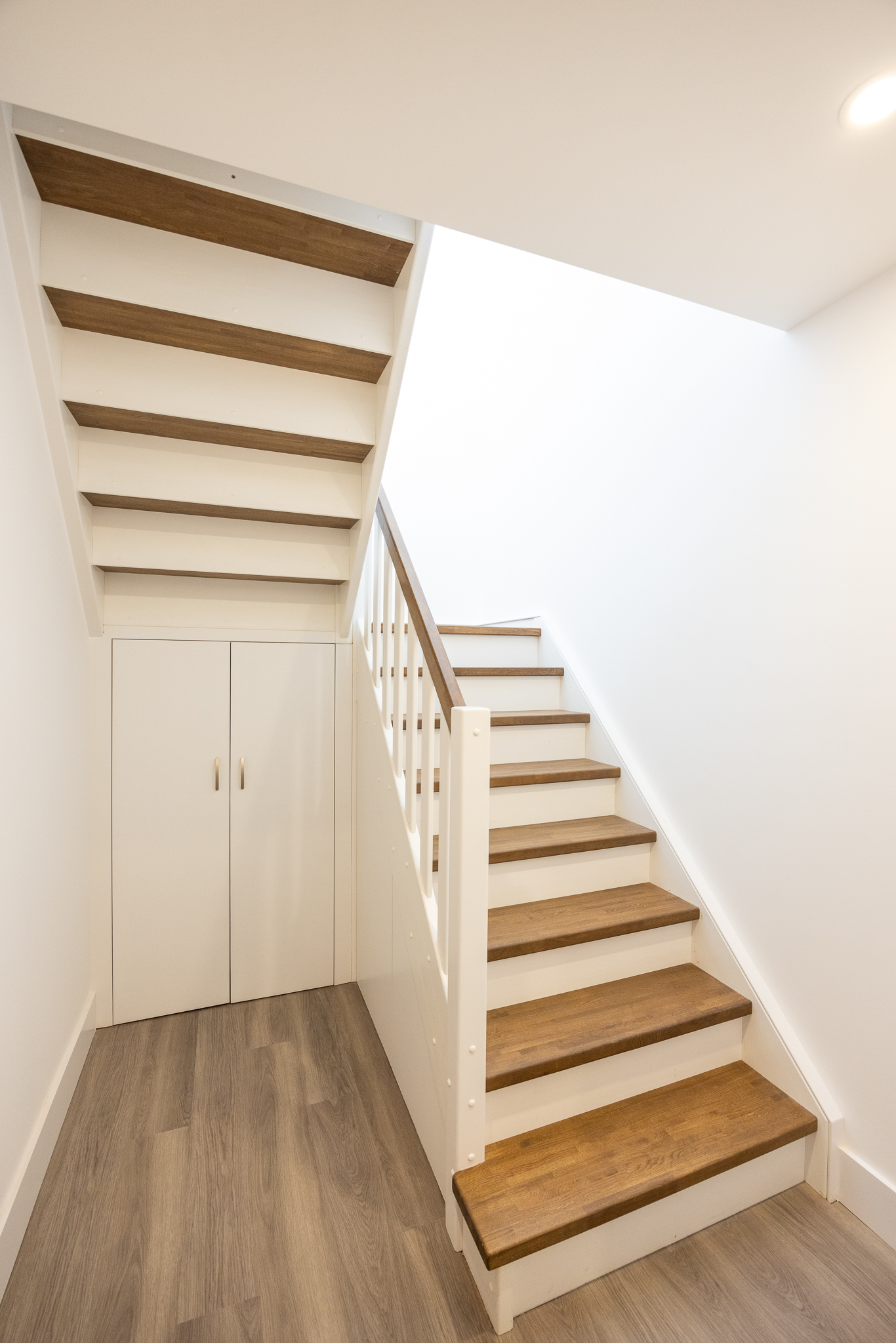 Stunning New House photo 23