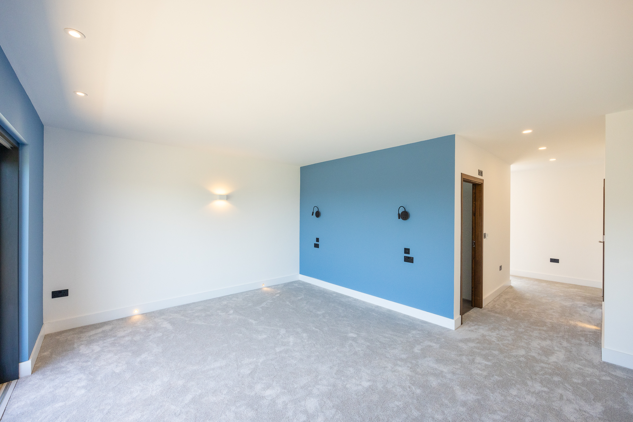 Stunning New House photo 51