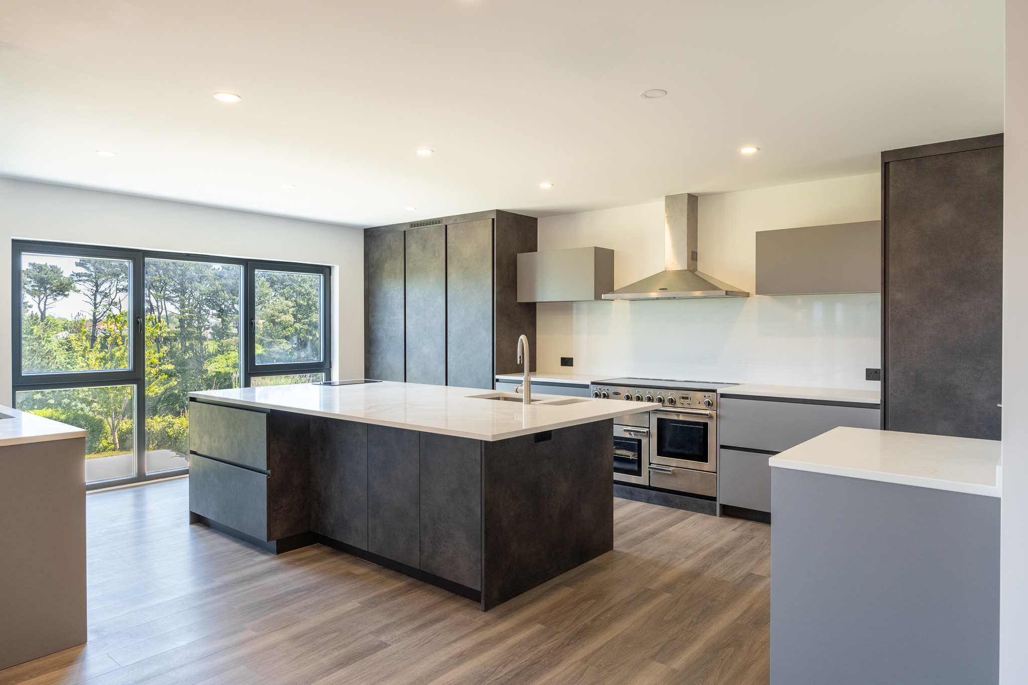 Stunning New House photo 17