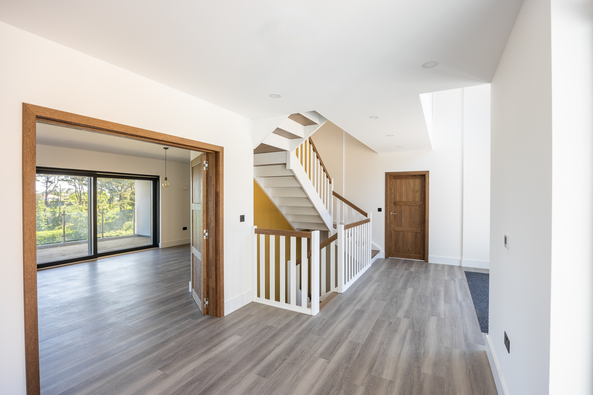 Stunning New House photo 8