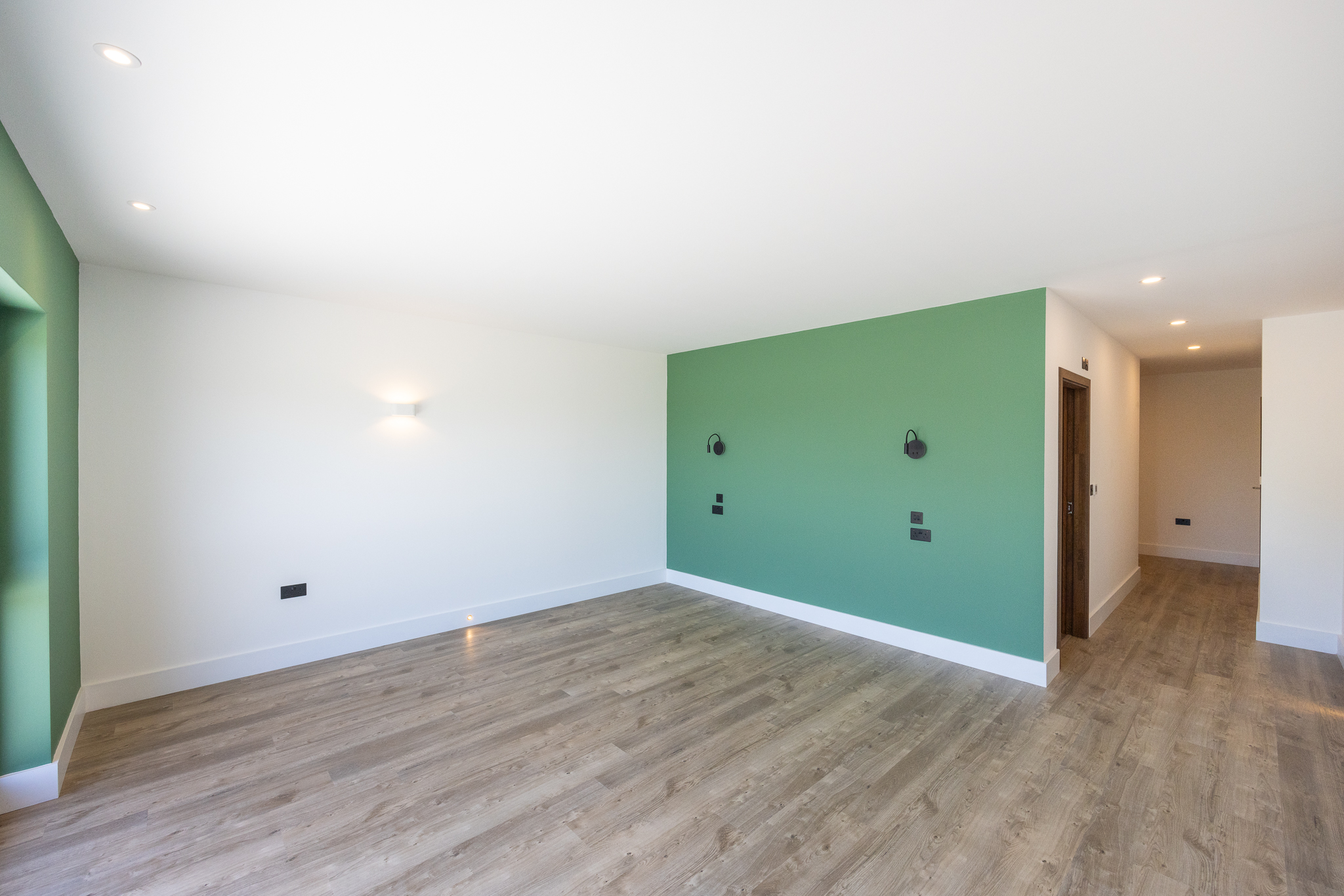 Stunning New House photo 59