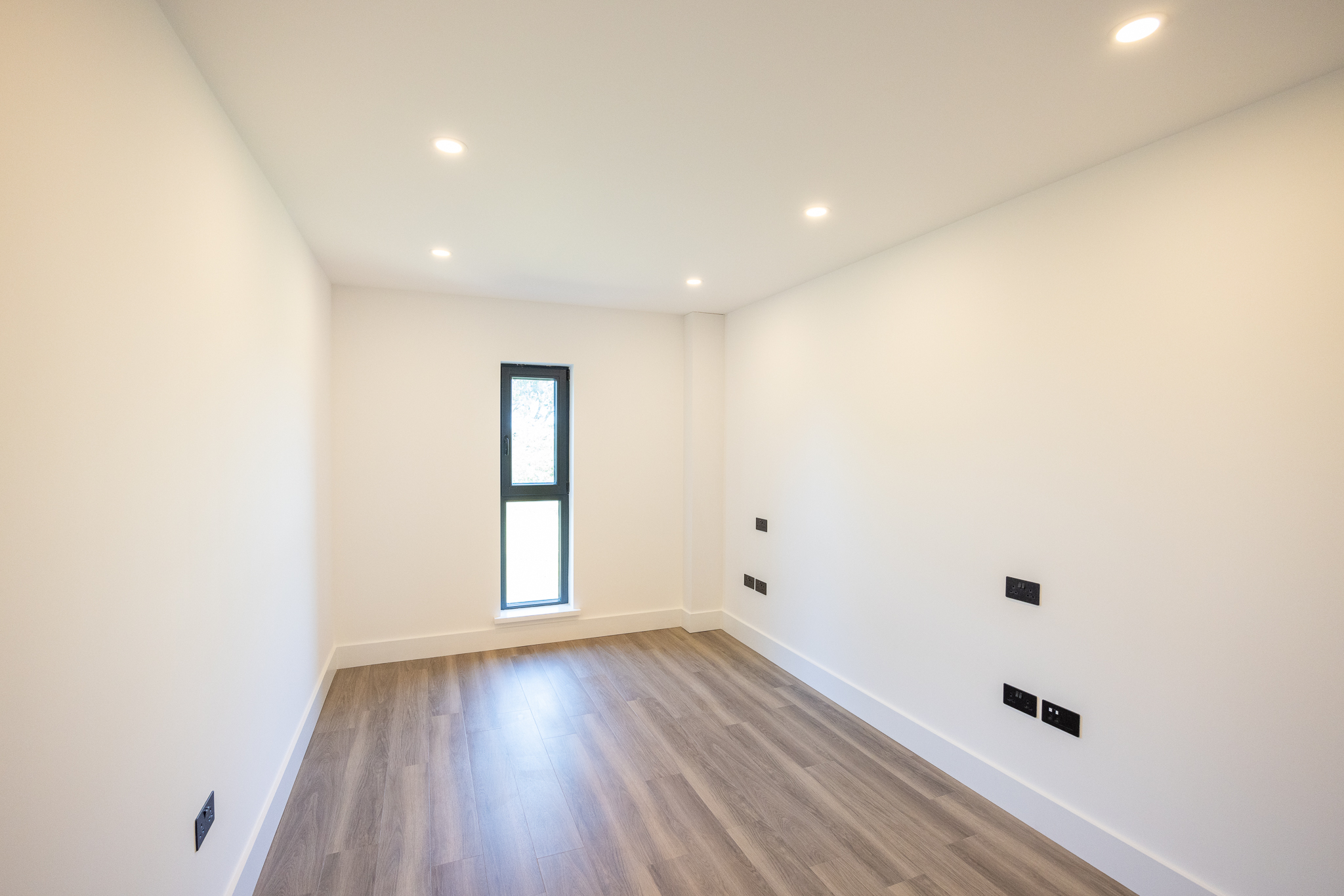 Stunning New House photo 22
