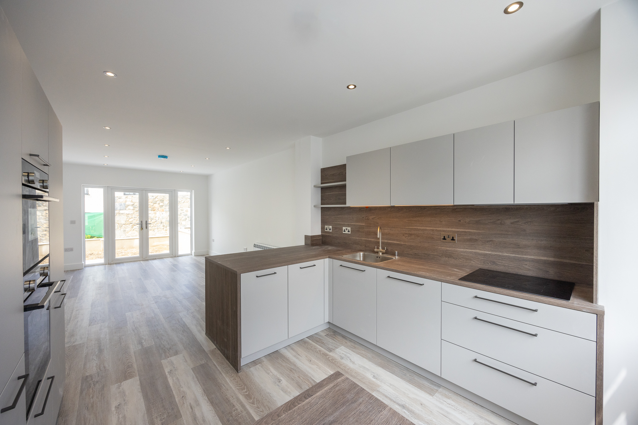 2 Allanson Court photo 8