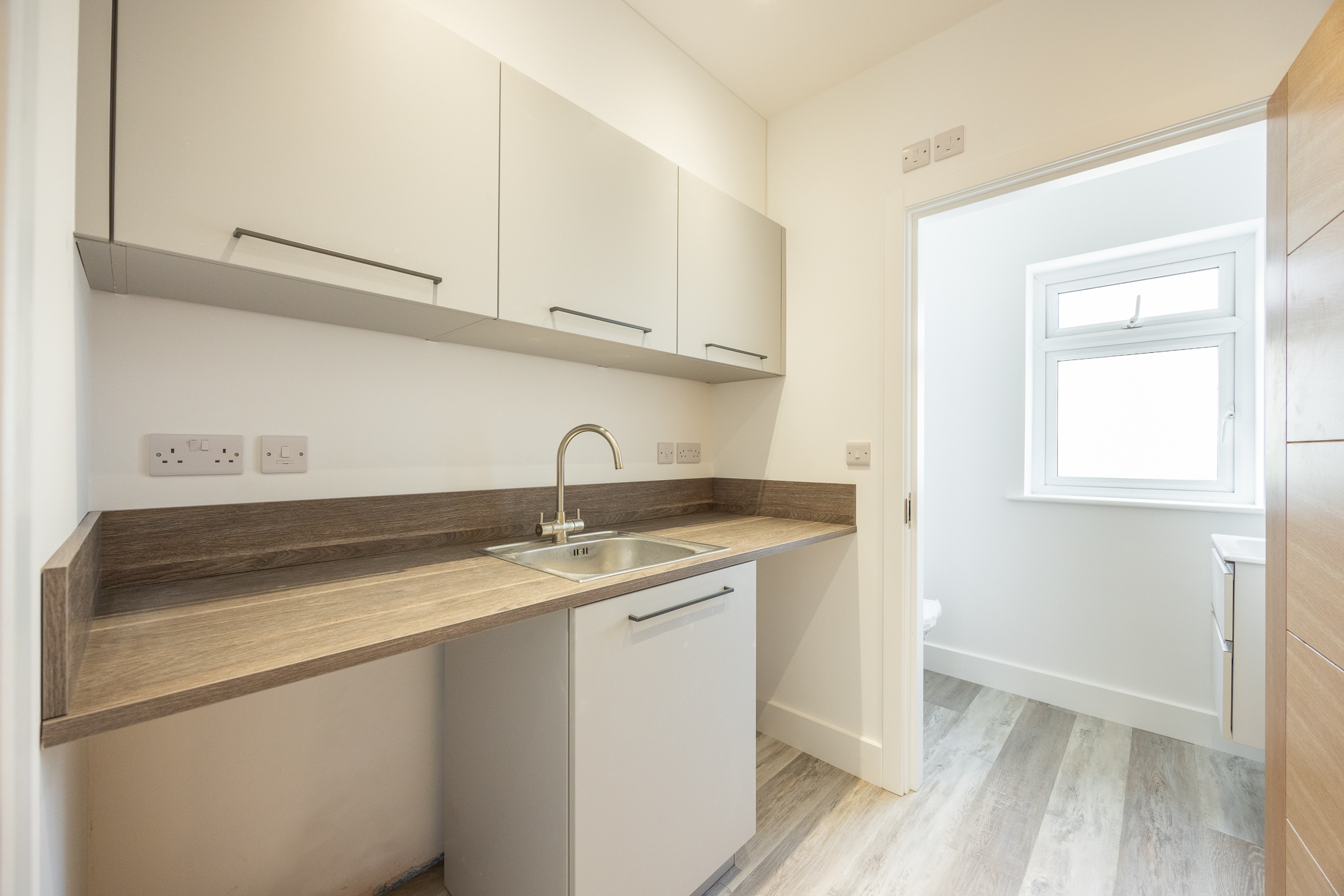 2 Allanson Court photo 9
